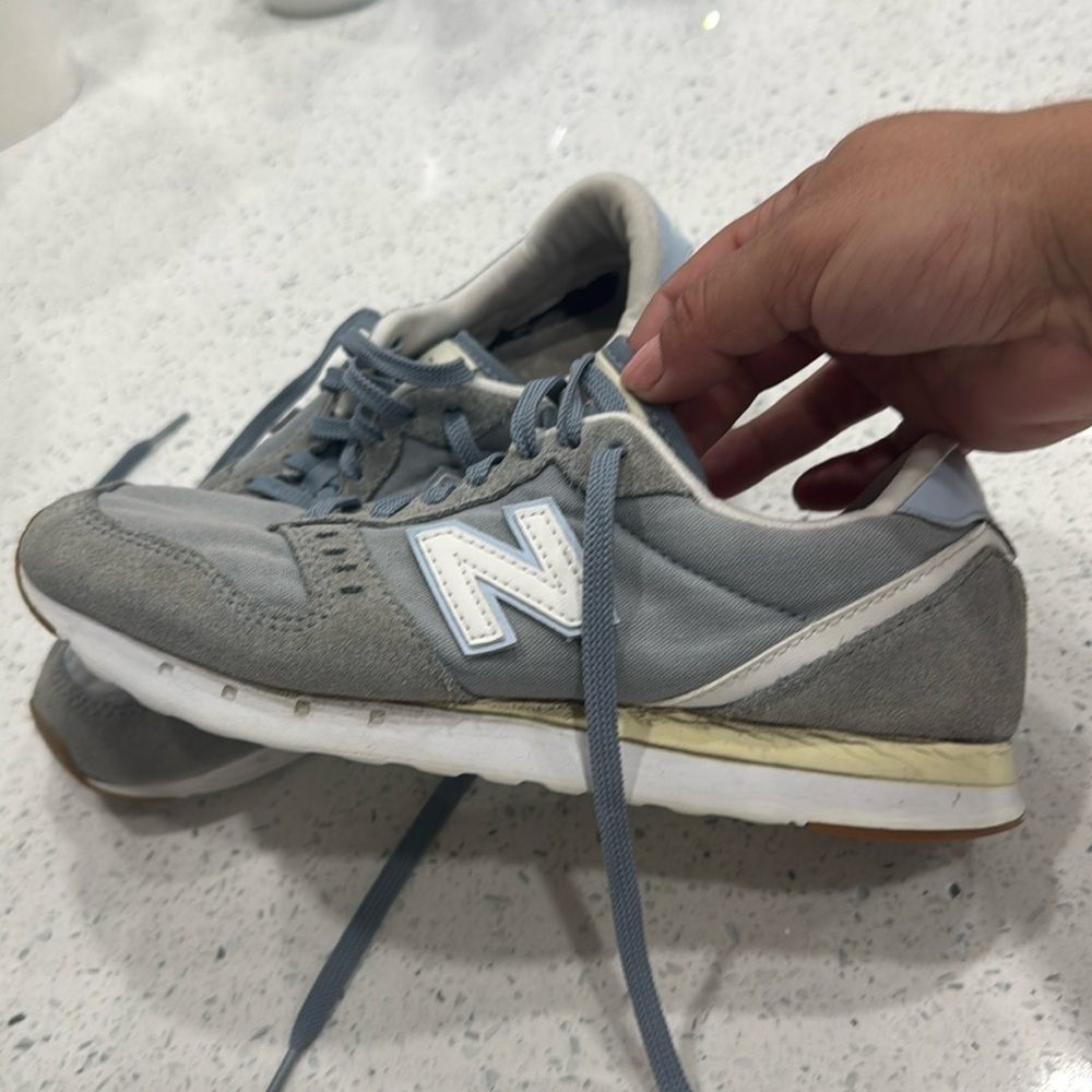 New Balance NB 311 Blue and White Womens Sneakers.  Sz 8